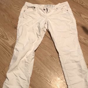 Womens skinny jeans size 9-10 lightly worn